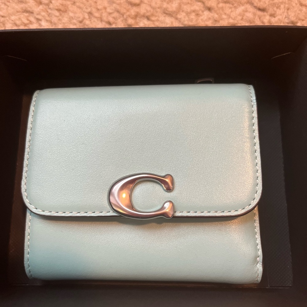 Luxe Refined Calf Leather Bandit Wallet